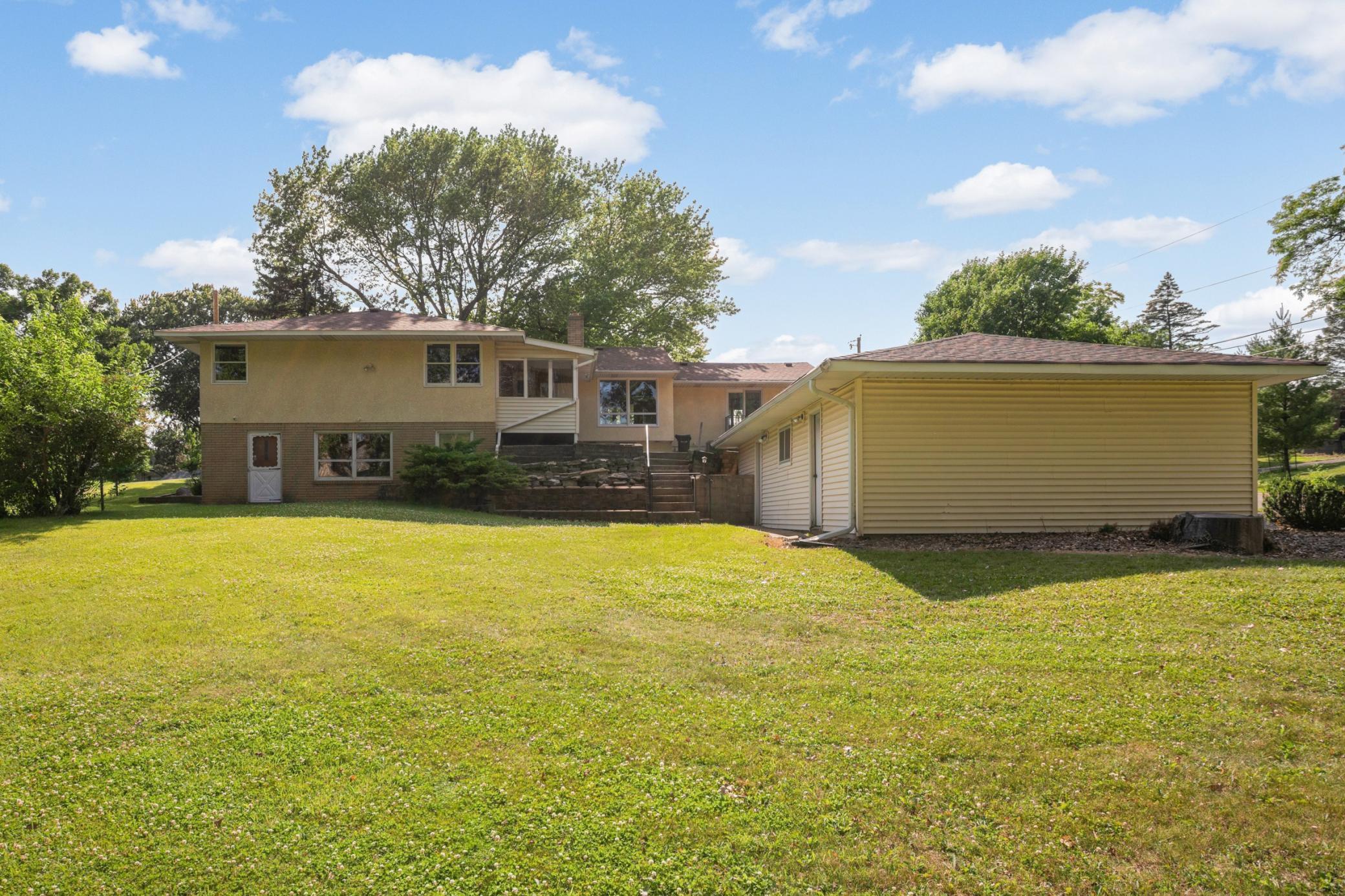 2878 Meadowlark Lane