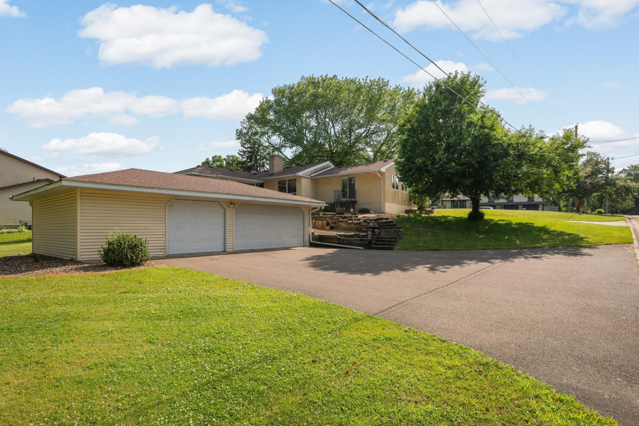 2878 Meadowlark Lane