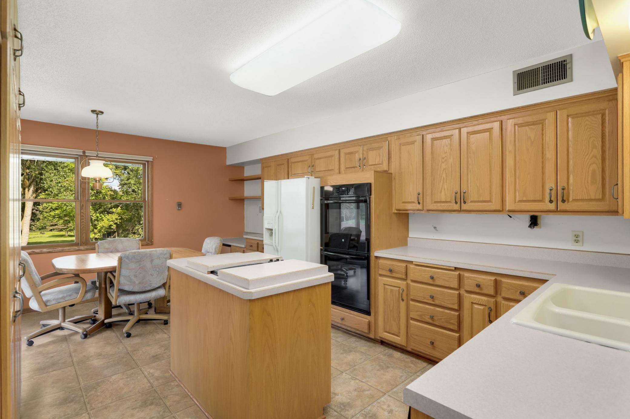2878 Meadowlark Lane