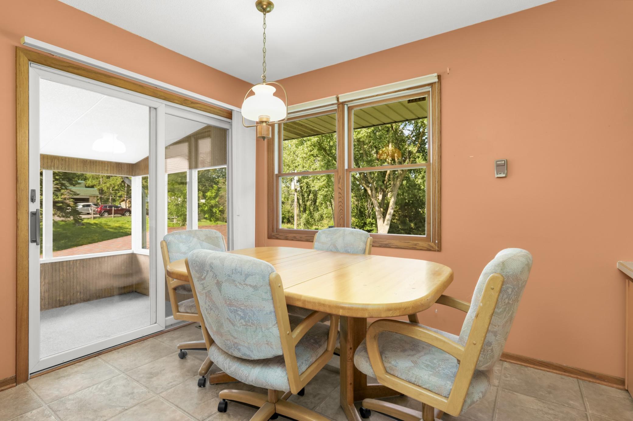 2878 Meadowlark Lane
