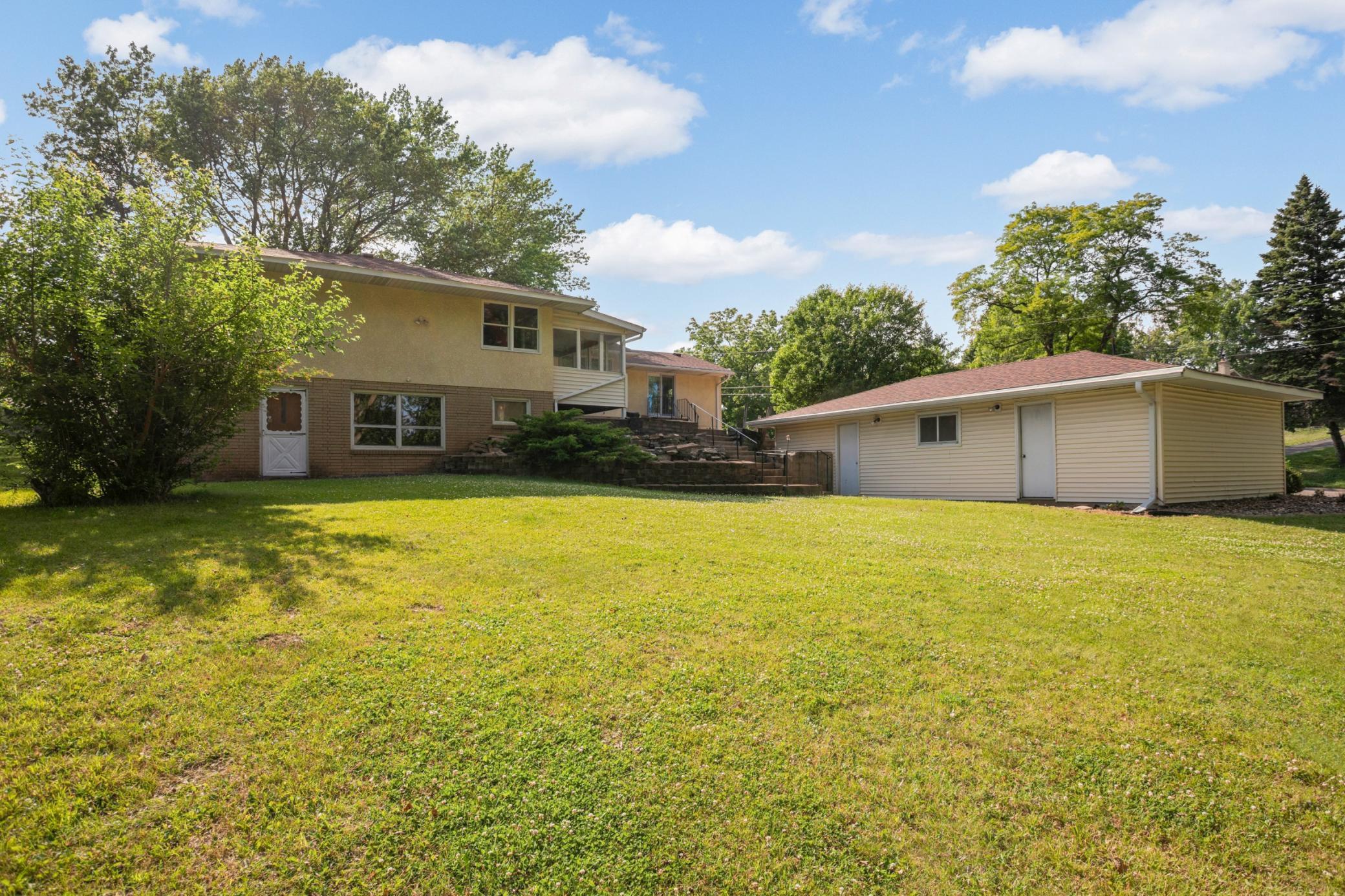 2878 Meadowlark Lane