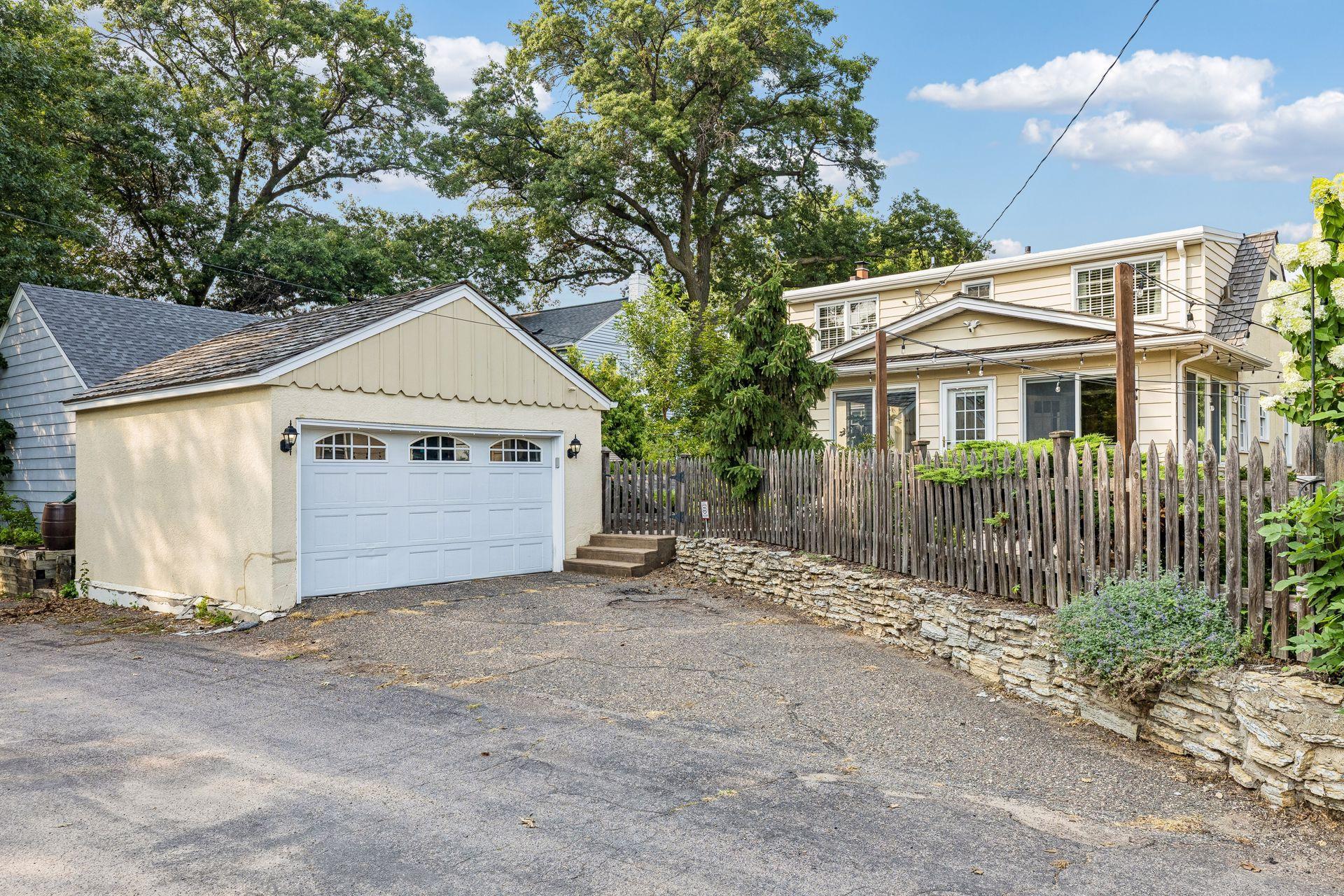 1970 Norfolk Avenue
