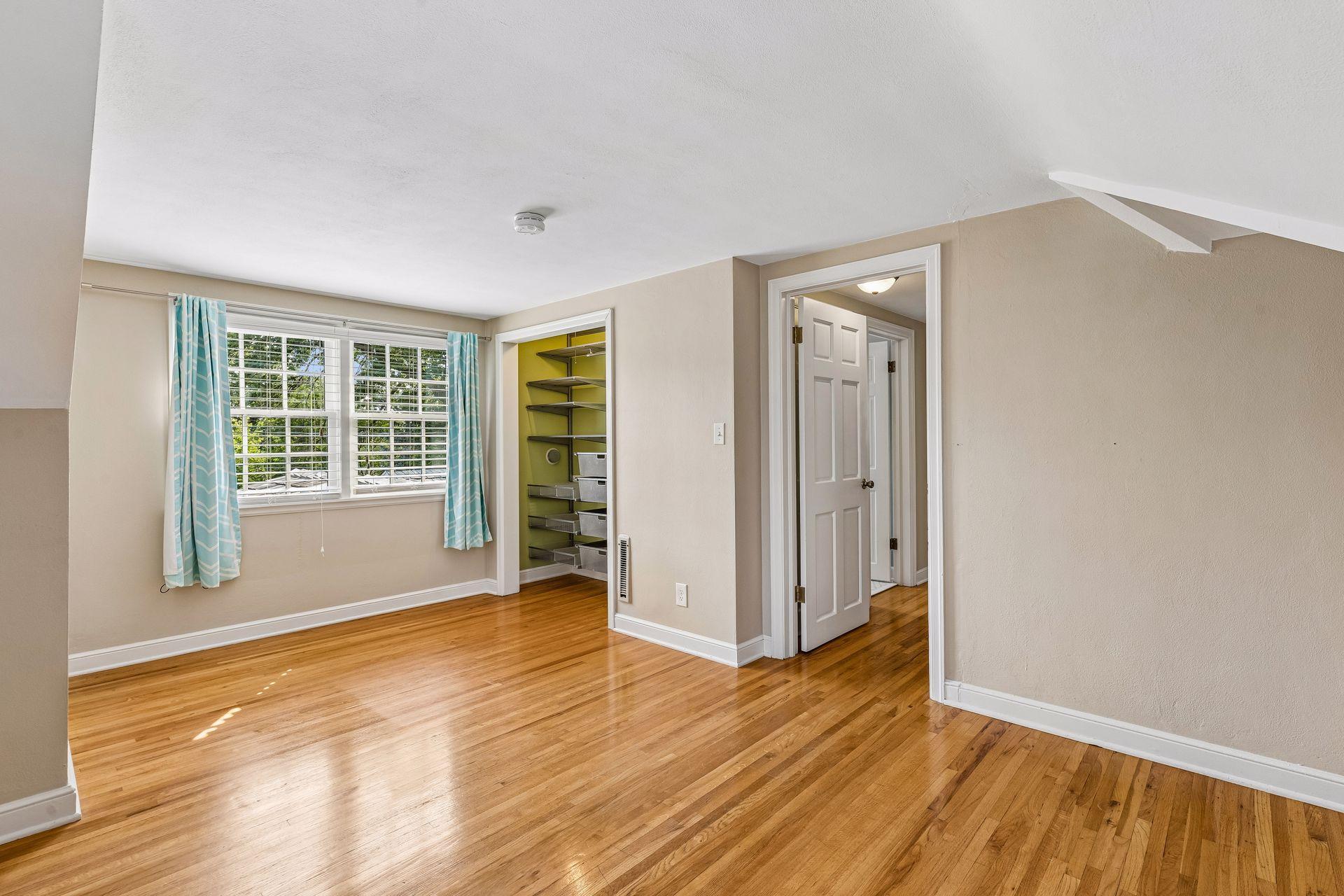 1970 Norfolk Avenue
