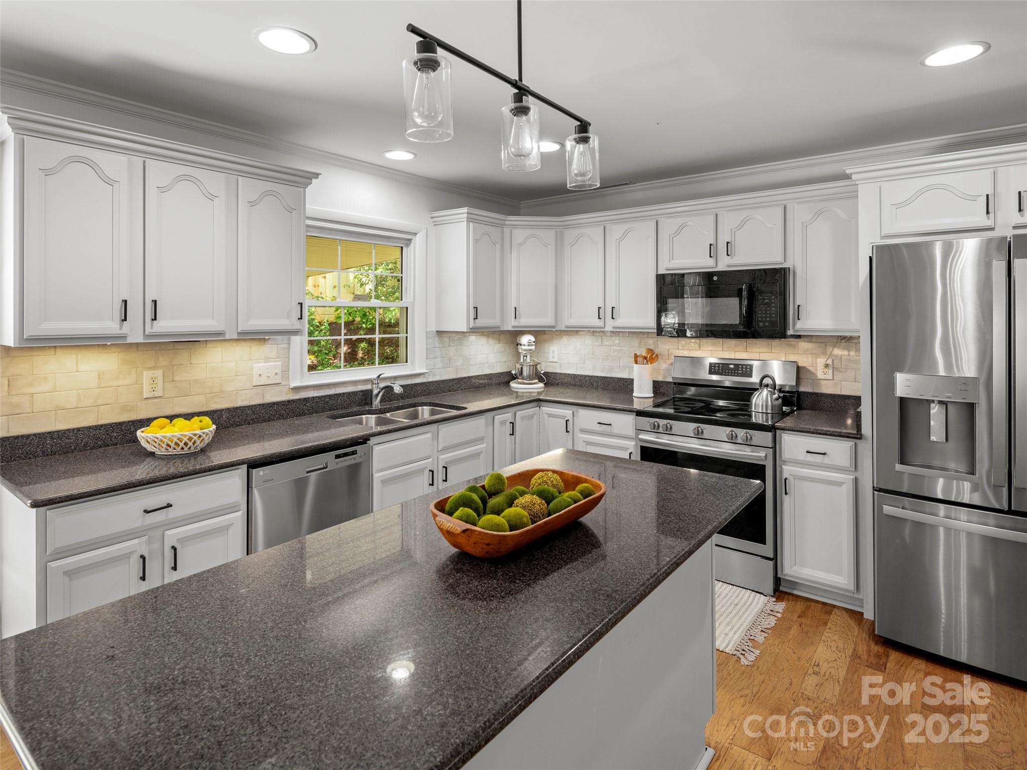 124 New Rockwood Road