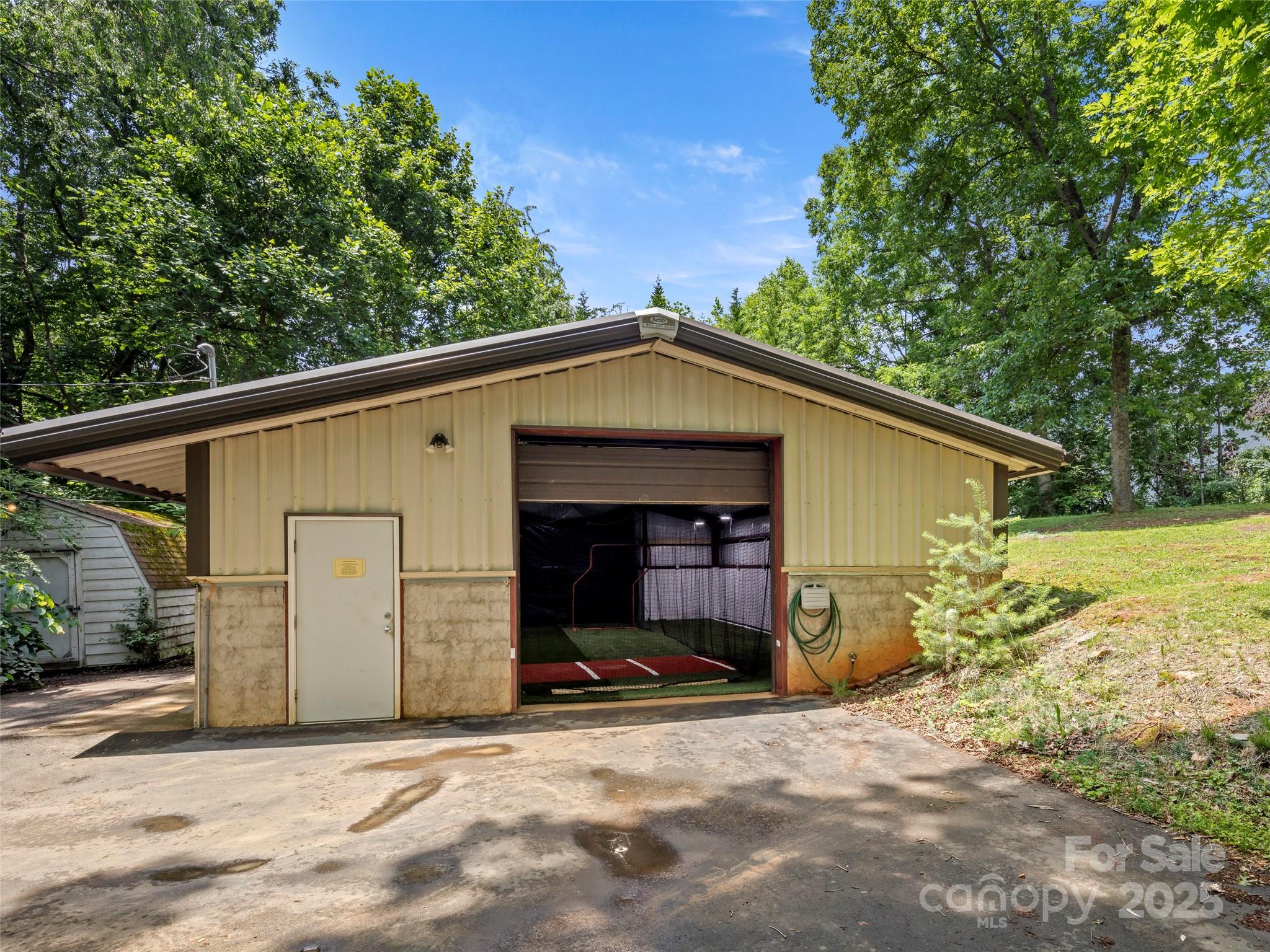 124 New Rockwood Road
