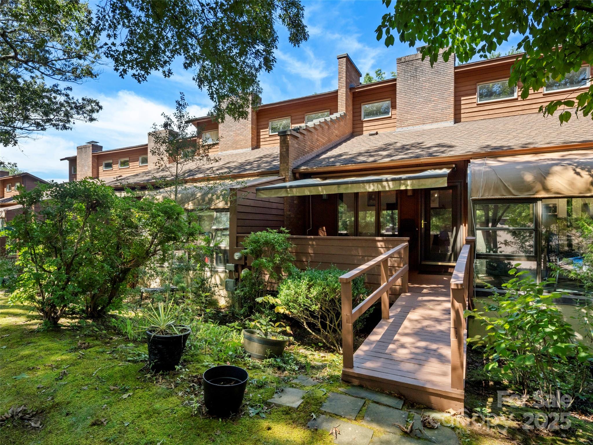 507 Woodfield Drive
