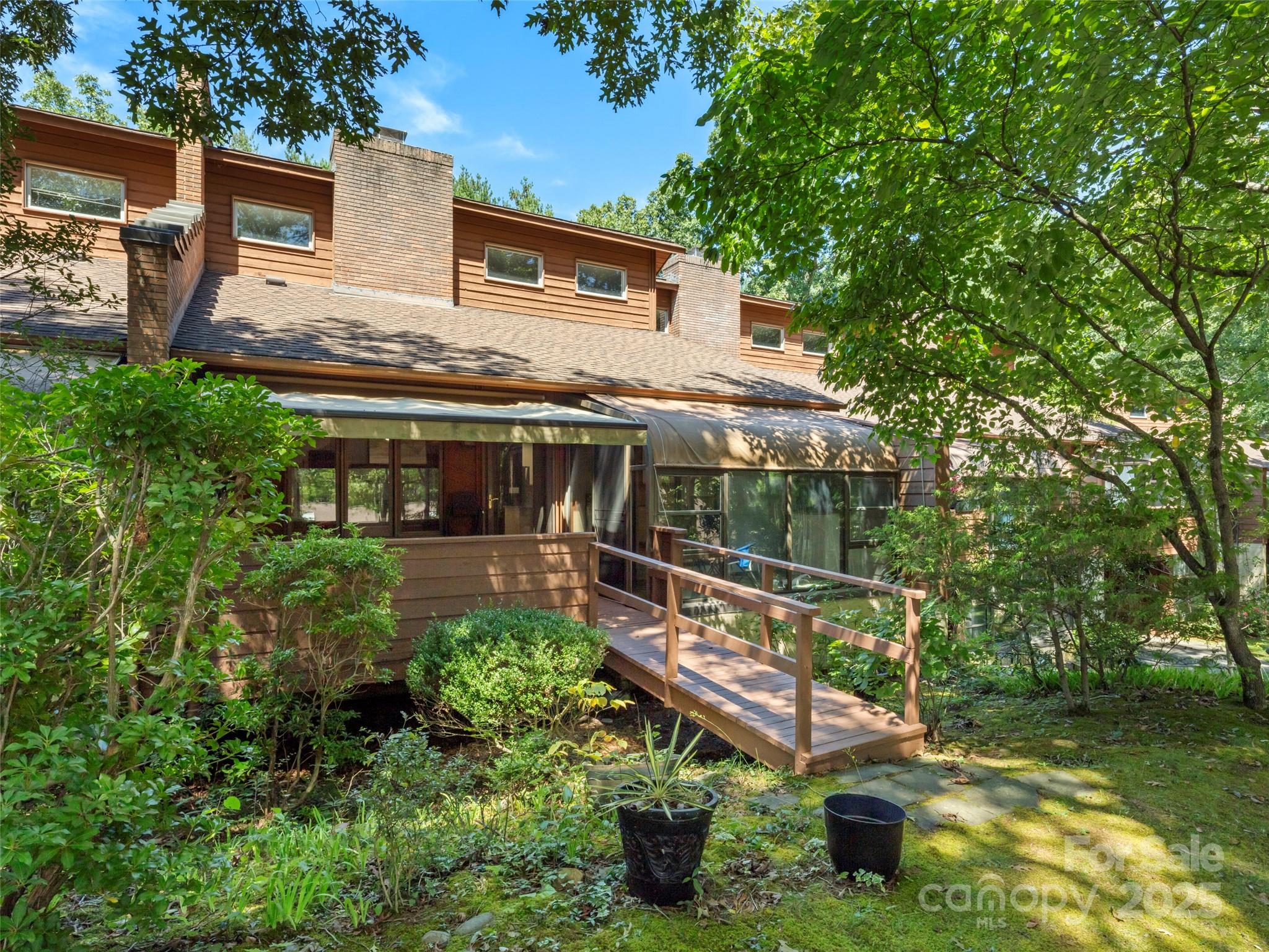 507 Woodfield Drive