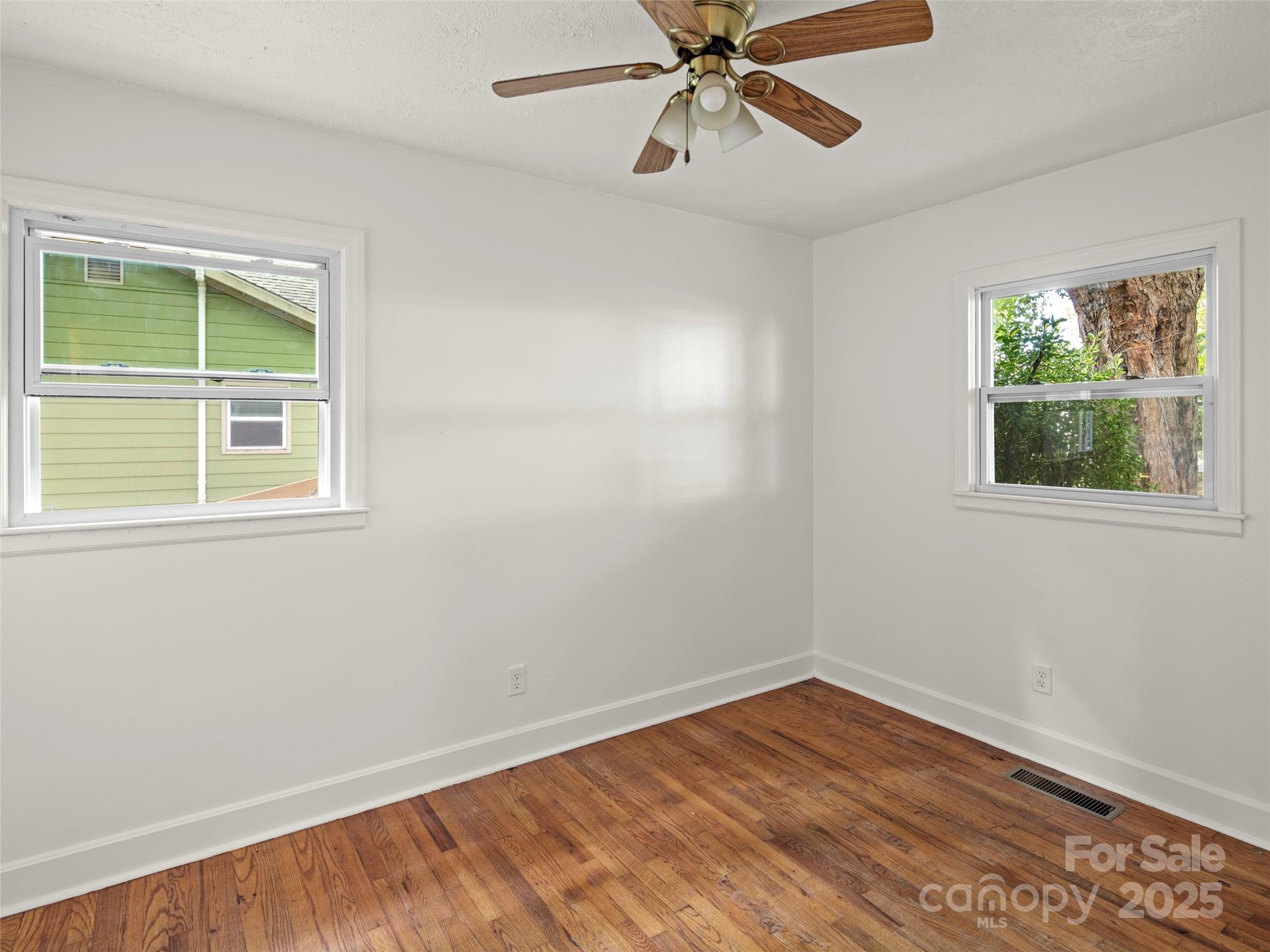 21 Crestland Road