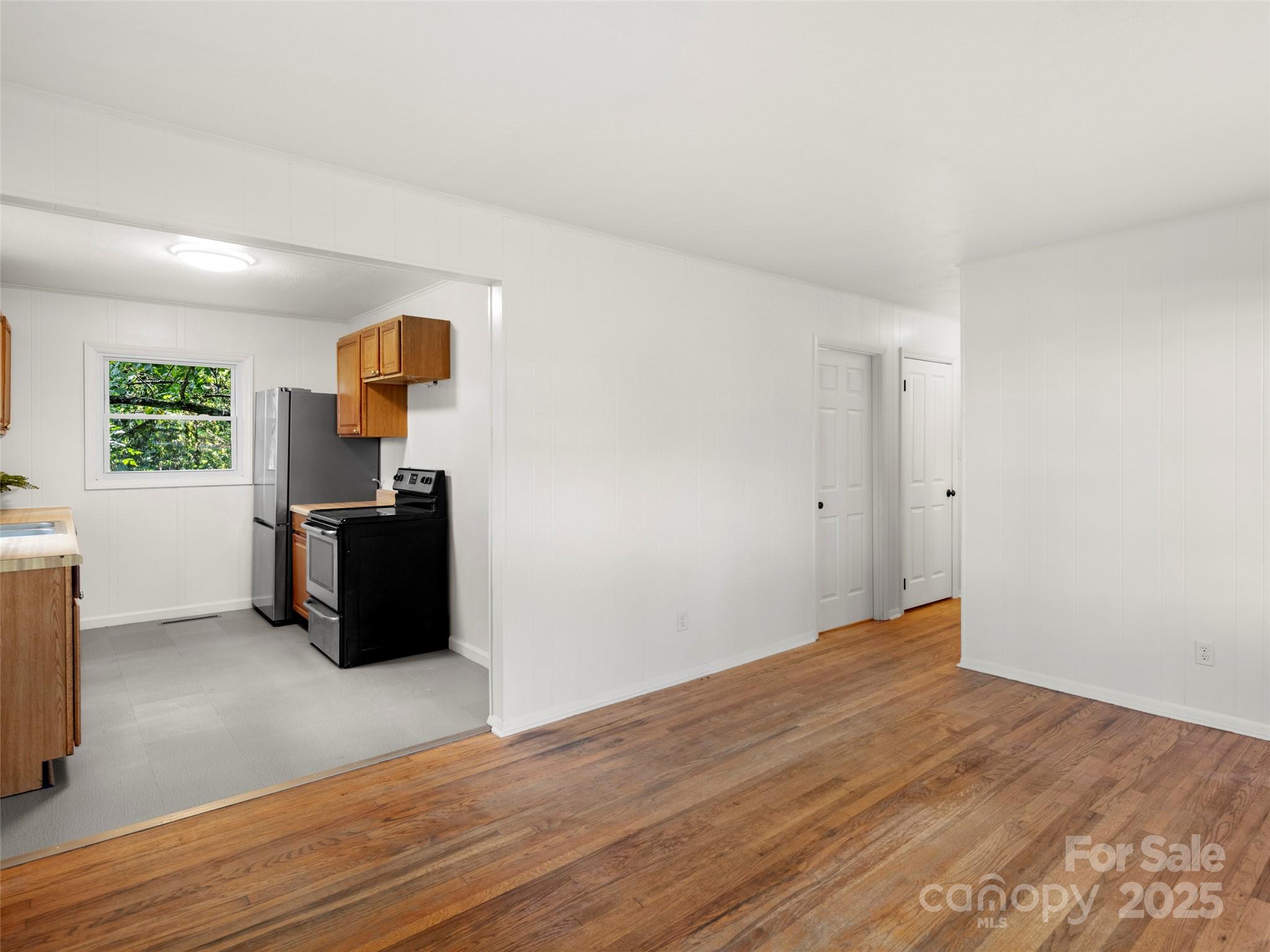 21 Crestland Road