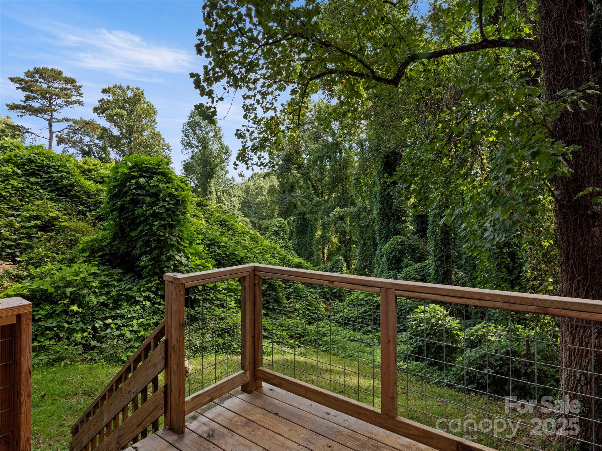 21 Crestland Road