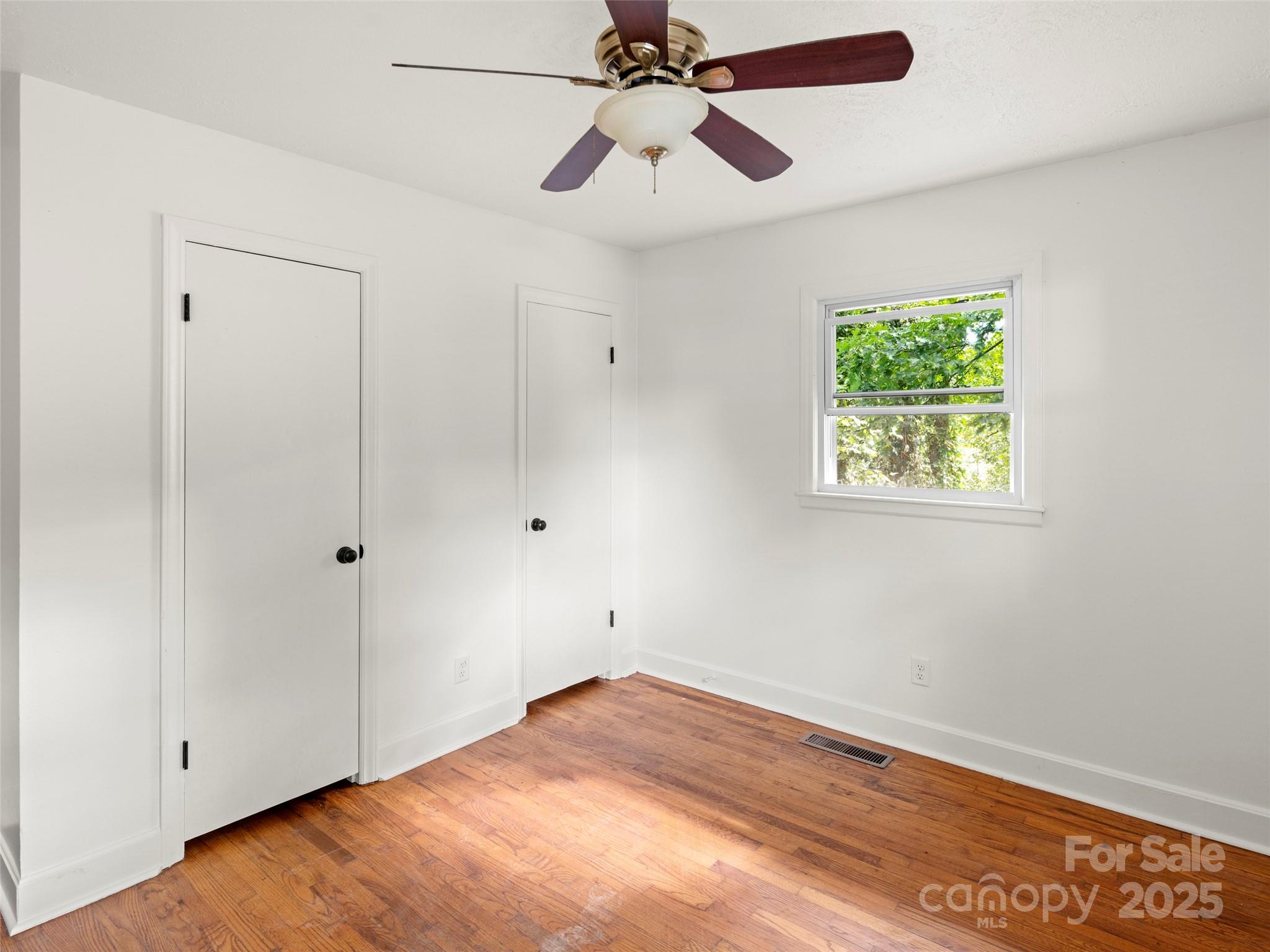 21 Crestland Road