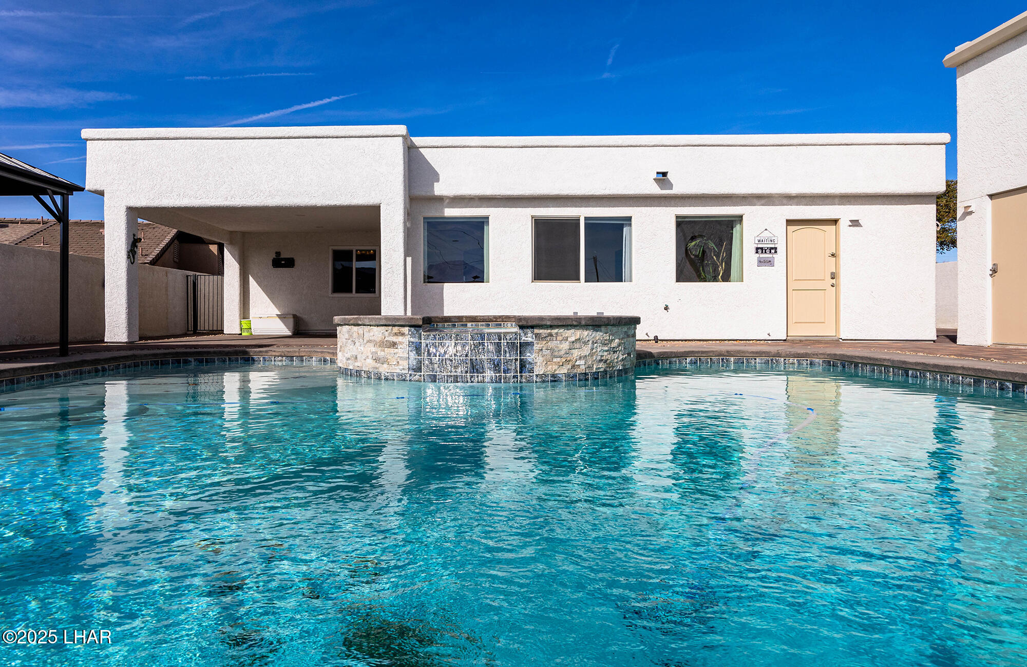 1660 Topaz Dr