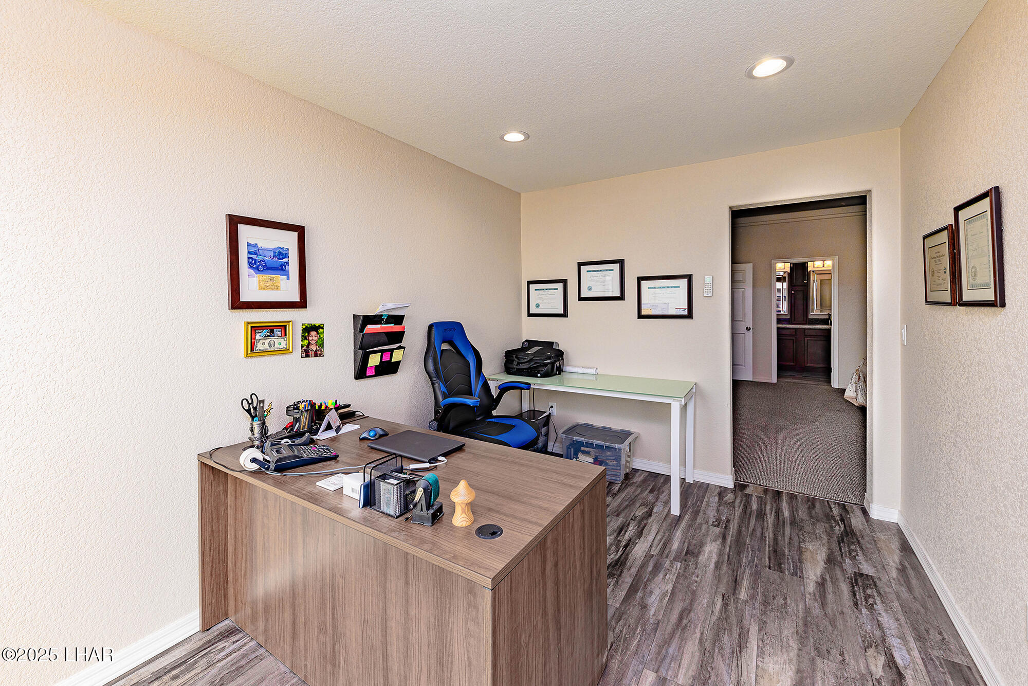 1660 Topaz Dr