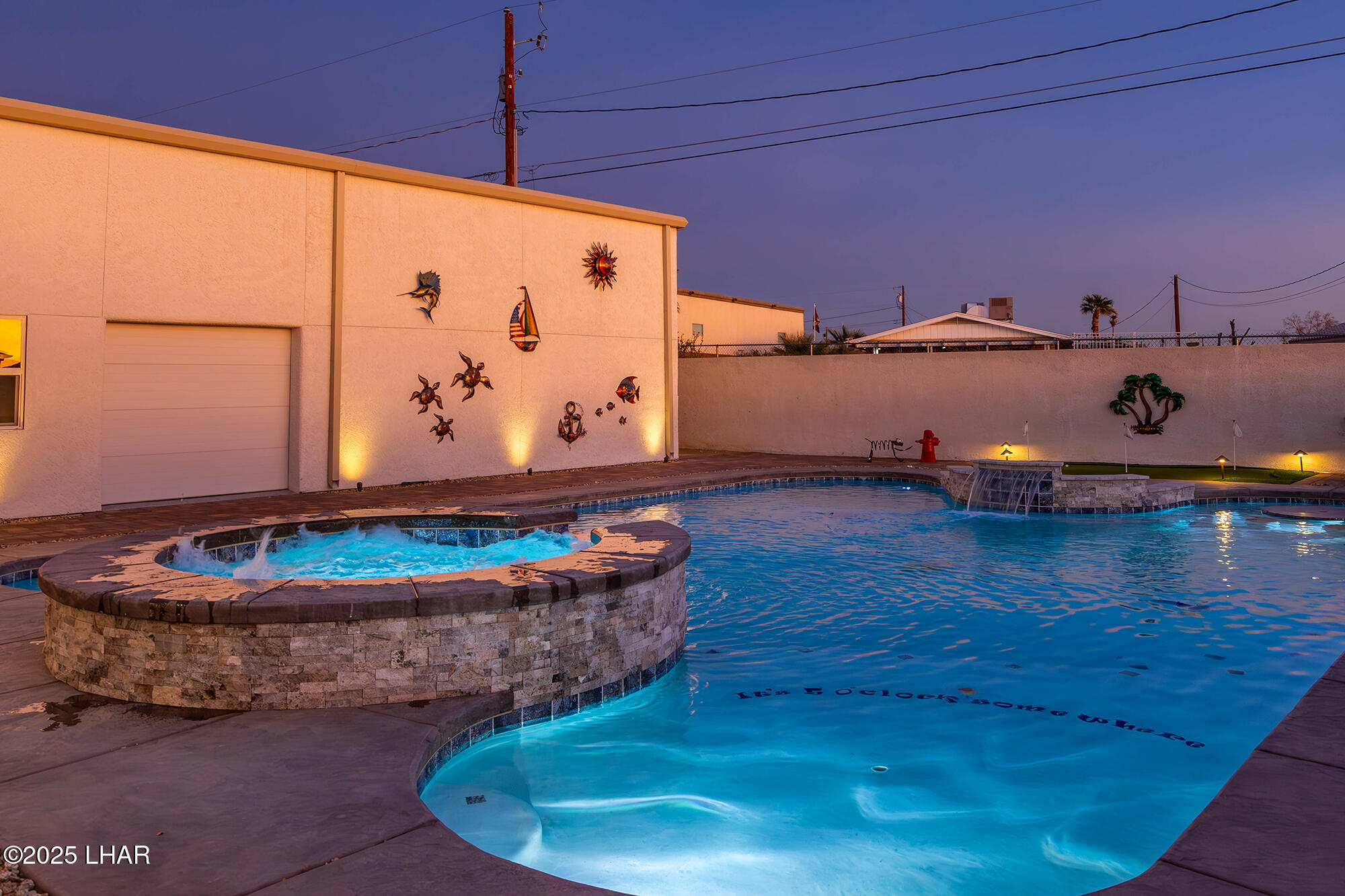 1660 Topaz Dr
