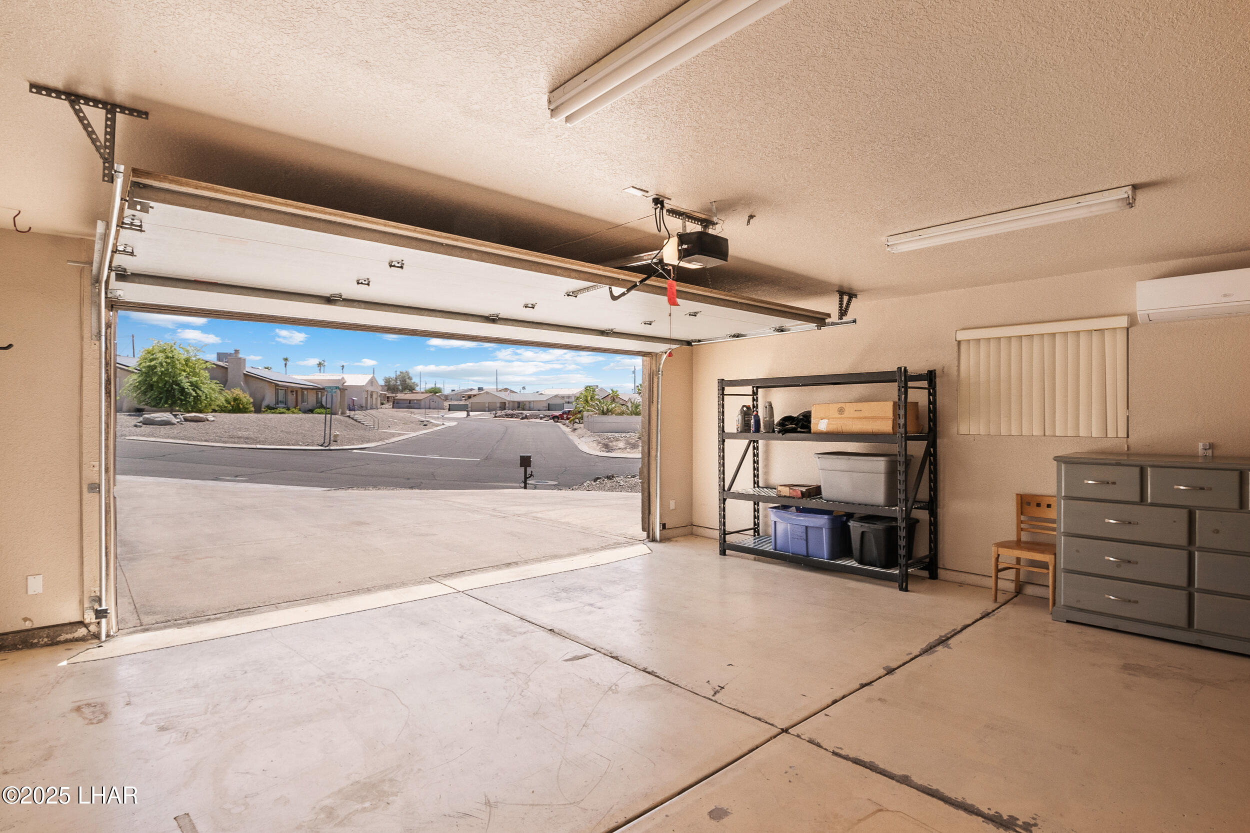 2825 Poseidon Dr