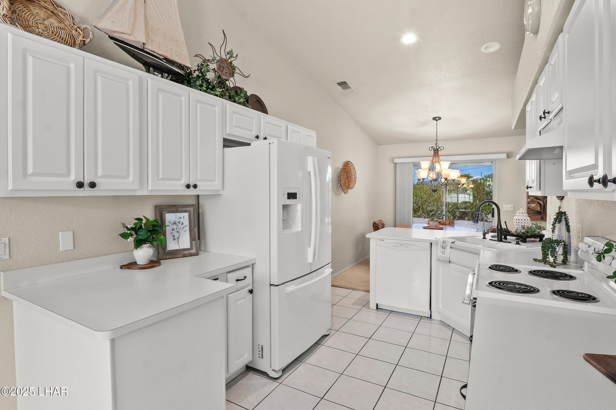 2825 Poseidon Dr