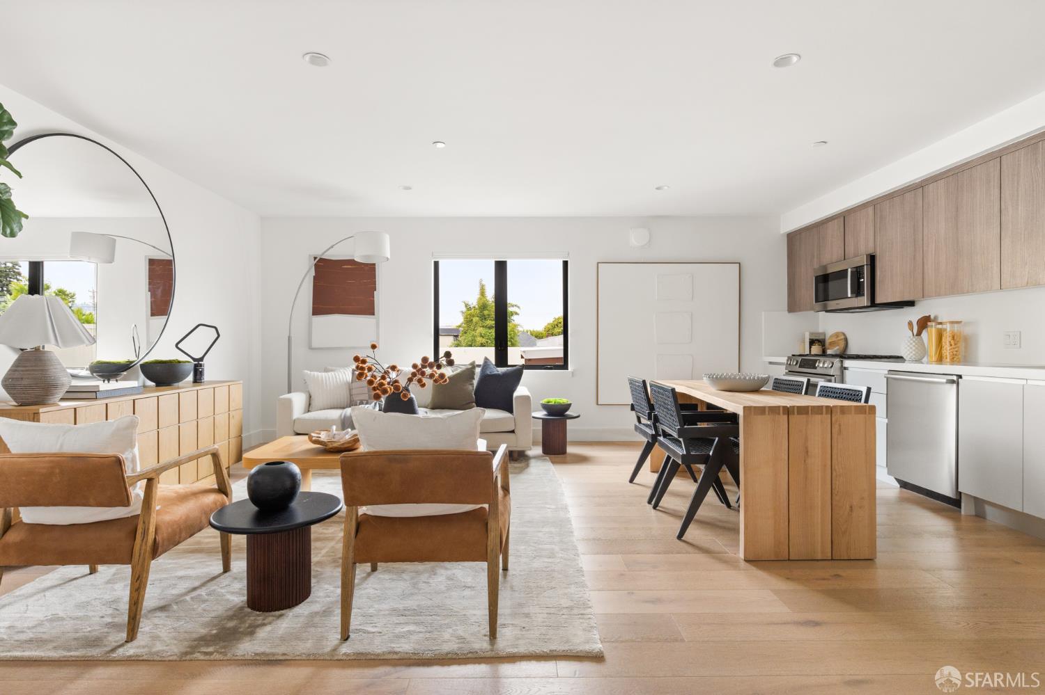 2747 San Pablo Avenue # 204