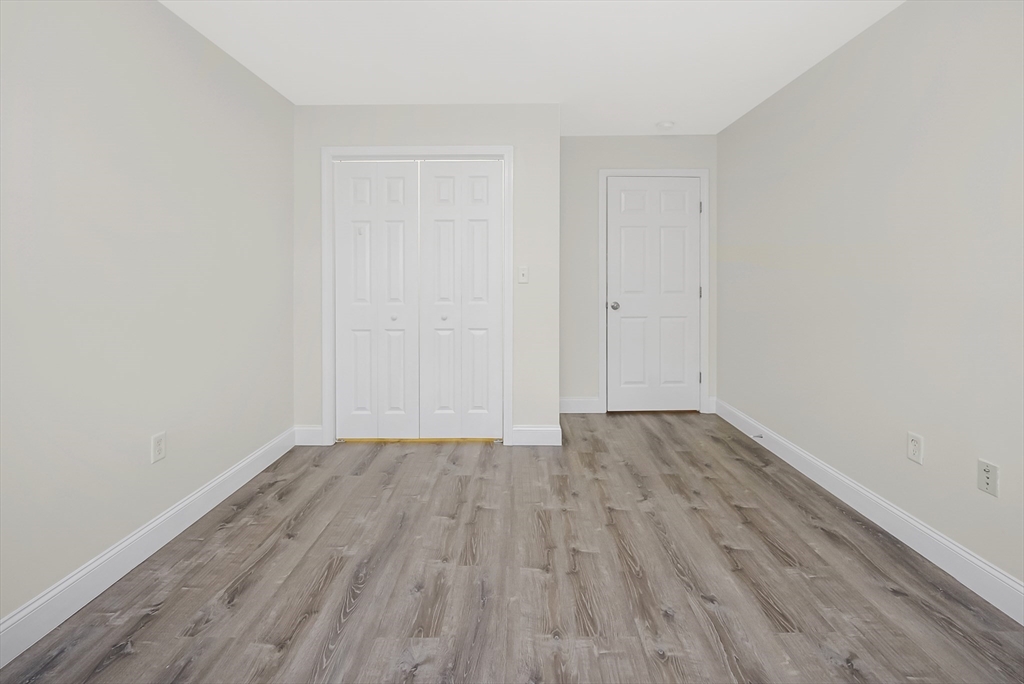120 Wyllis Ave # 216