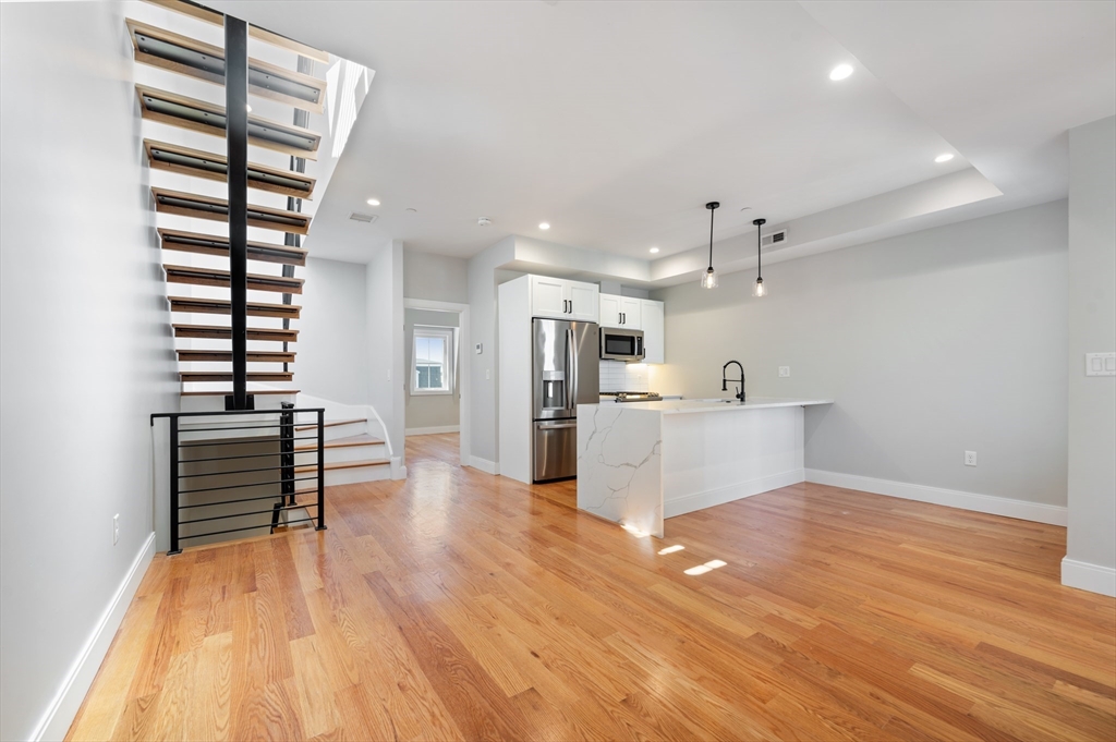 174 West Seventh # 3