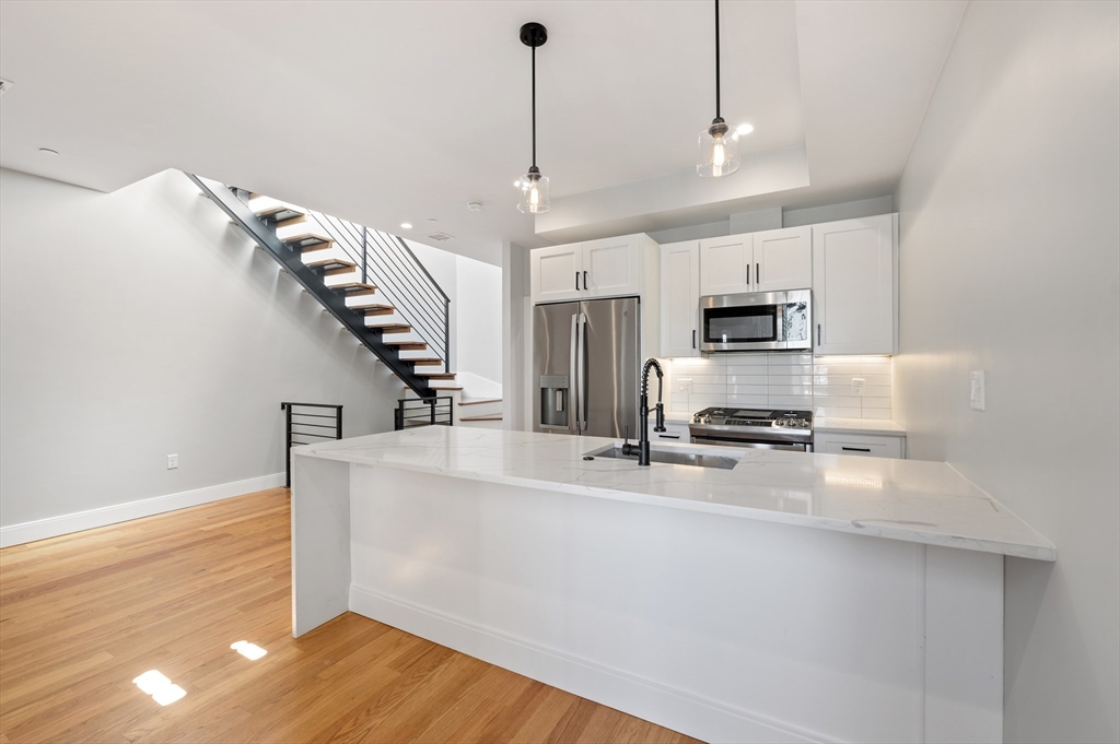 174 West Seventh # 3