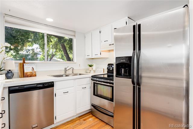 9581 W 75th Place
