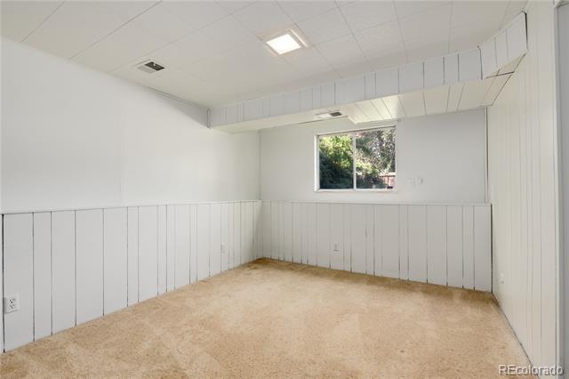 9581 W 75th Place
