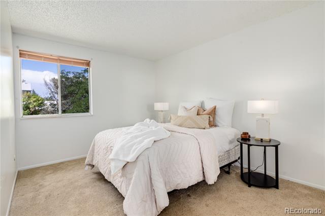 9581 W 75th Place