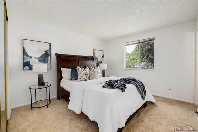 9581 W 75th Place