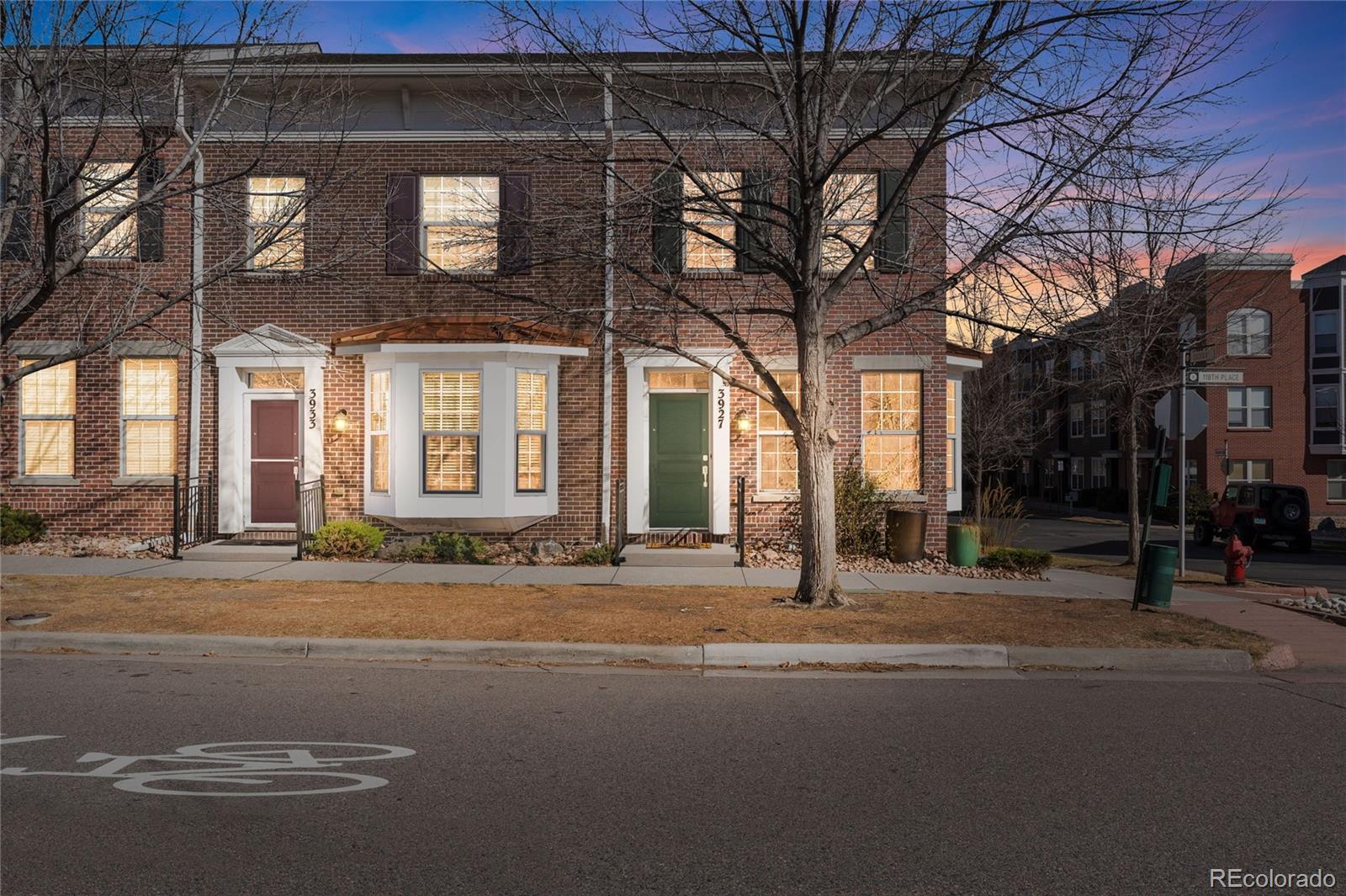 3927 W 118th Place