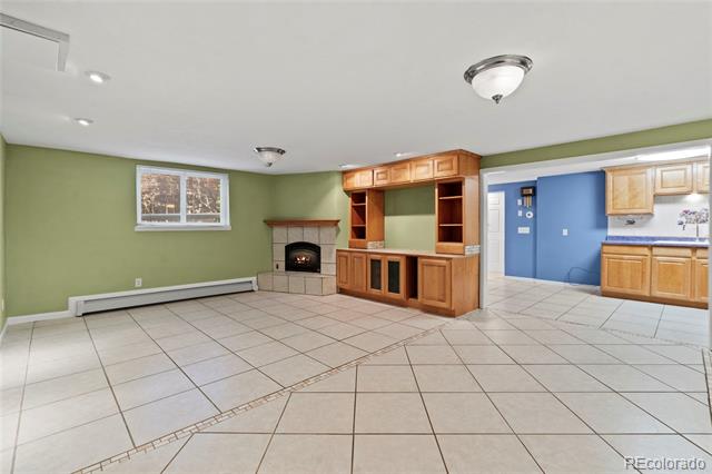 3670 Holland Court