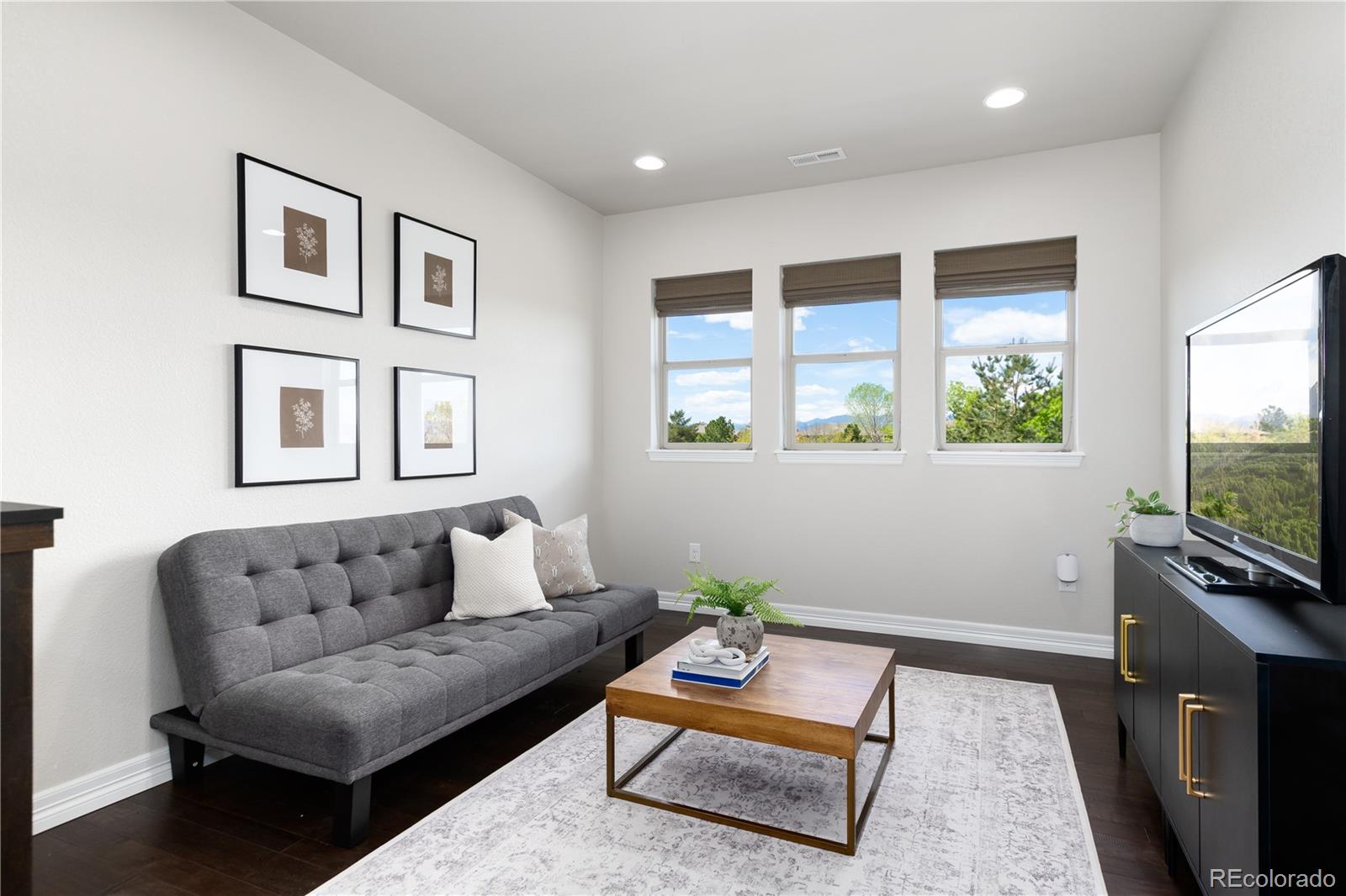 16461 Prospect Lane