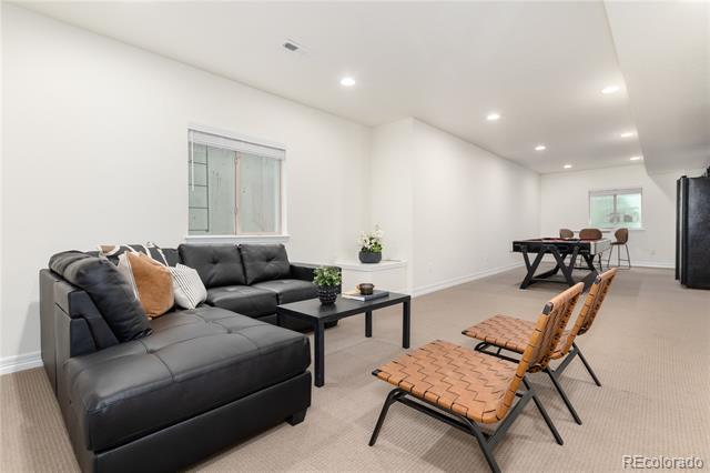 16461 Prospect Lane