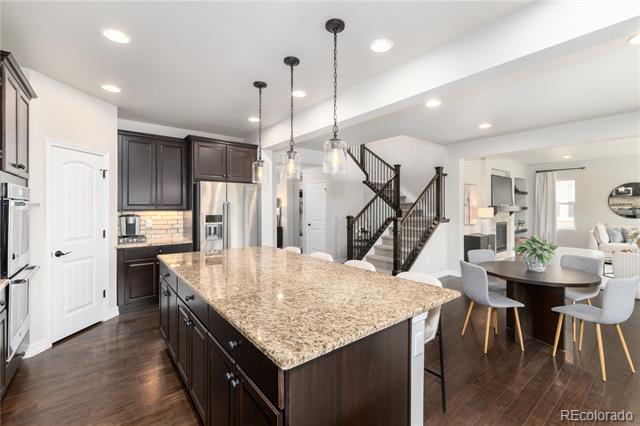 16461 Prospect Lane