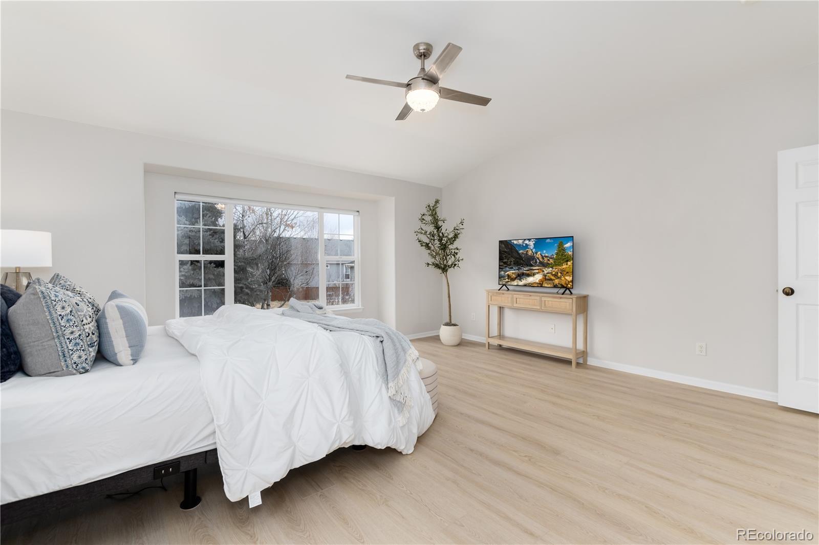 14669 Eagle River Run