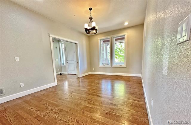 4000 W 116th Way