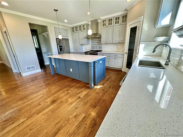 4000 W 116th Way