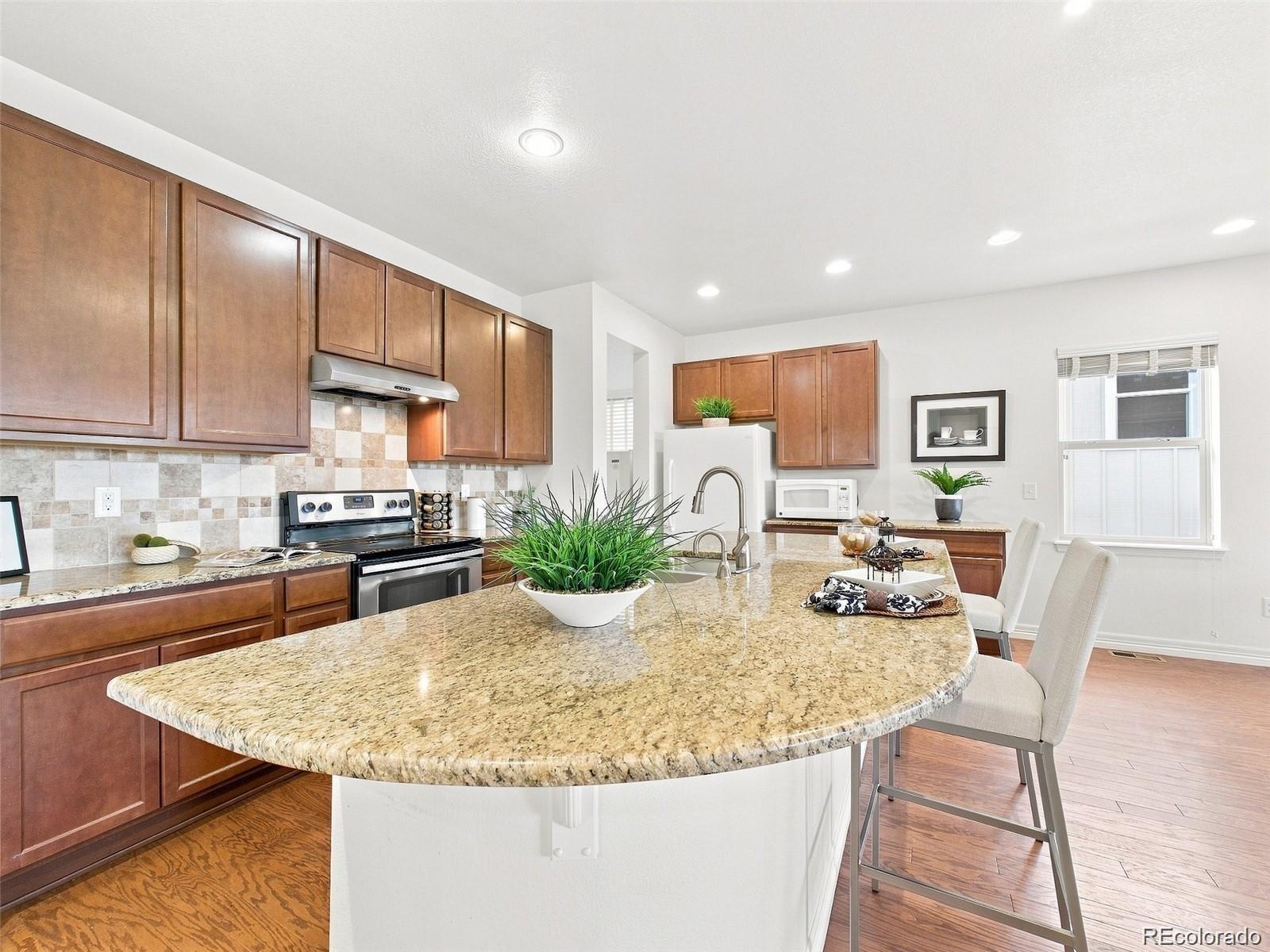 16599 Prospect Lane