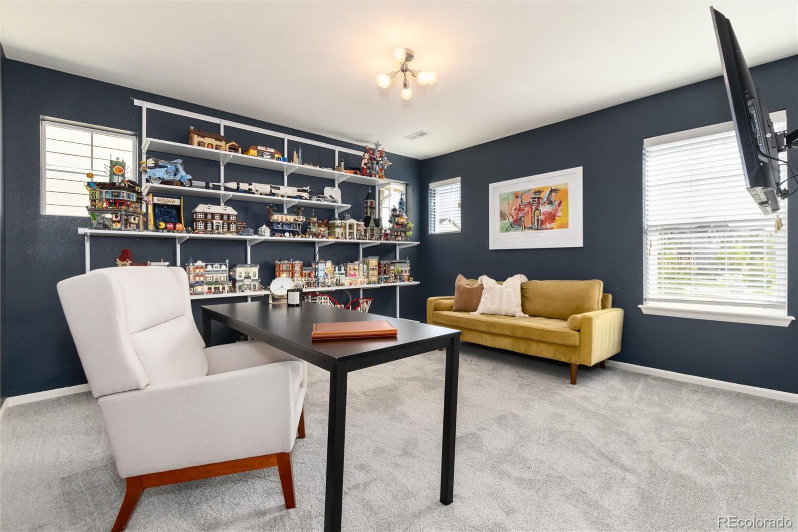 2335 Prospect Lane