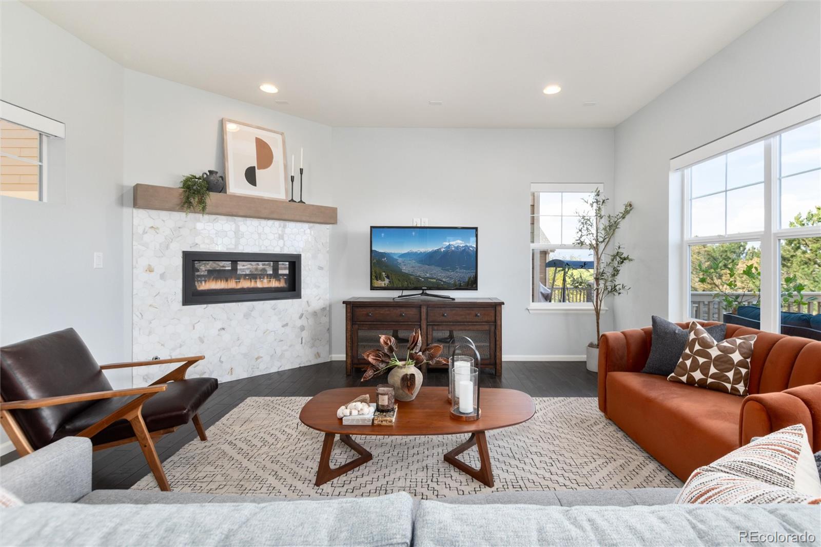 2335 Prospect Lane