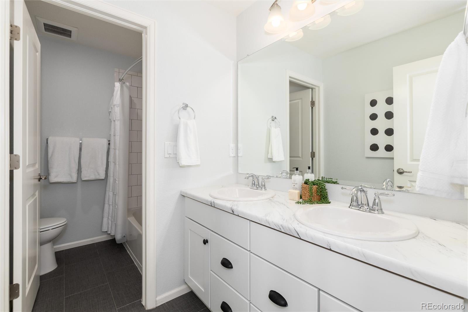 2335 Prospect Lane