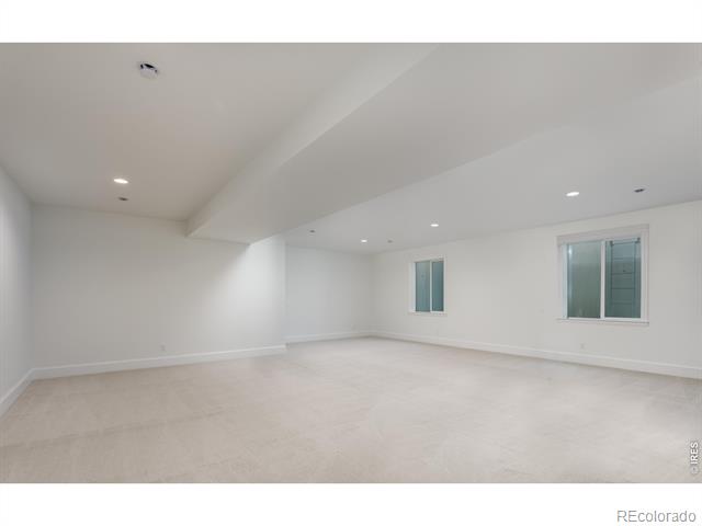 1562 Ash Drive