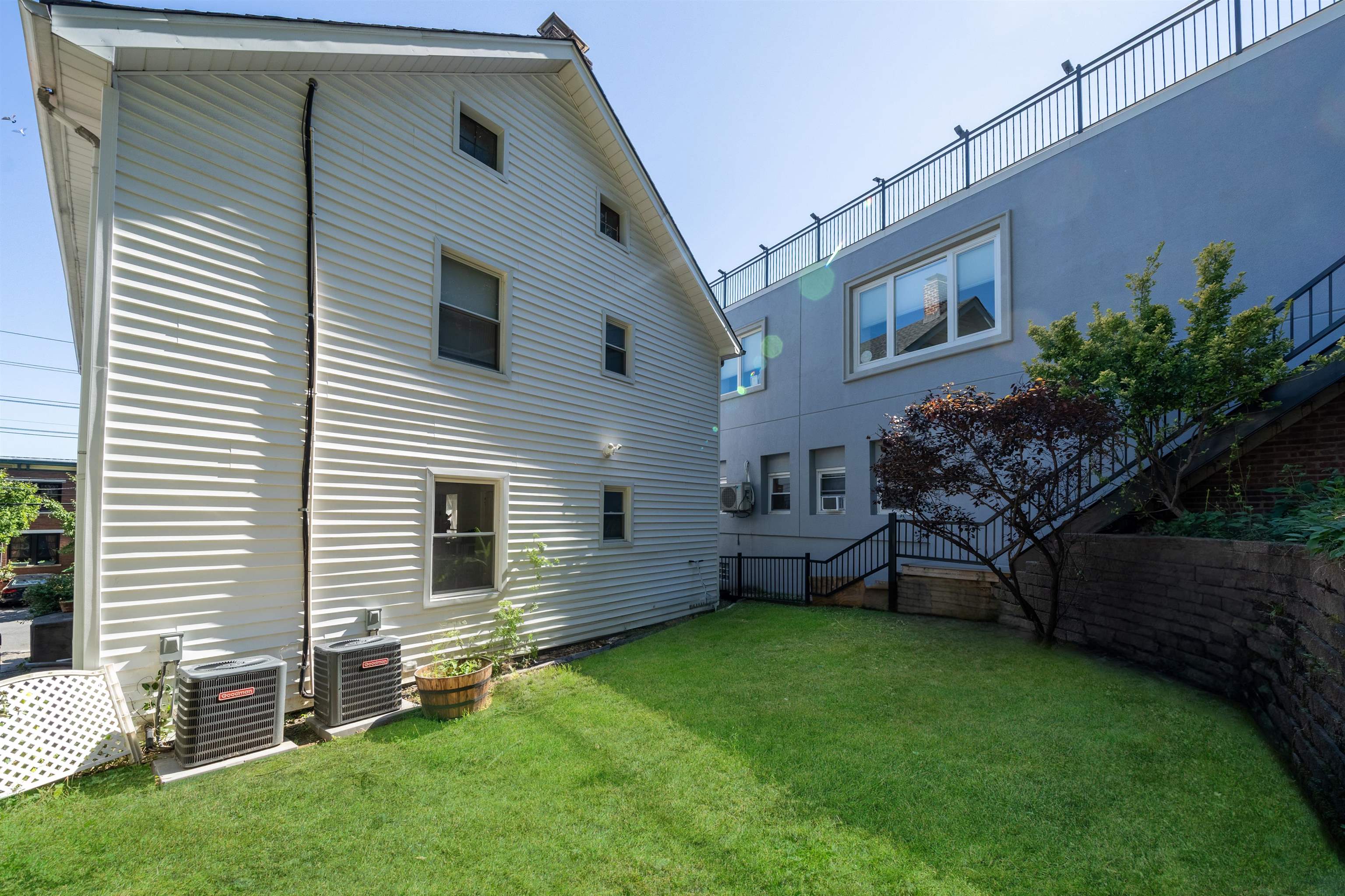358-360 UNDERCLIFF AVE