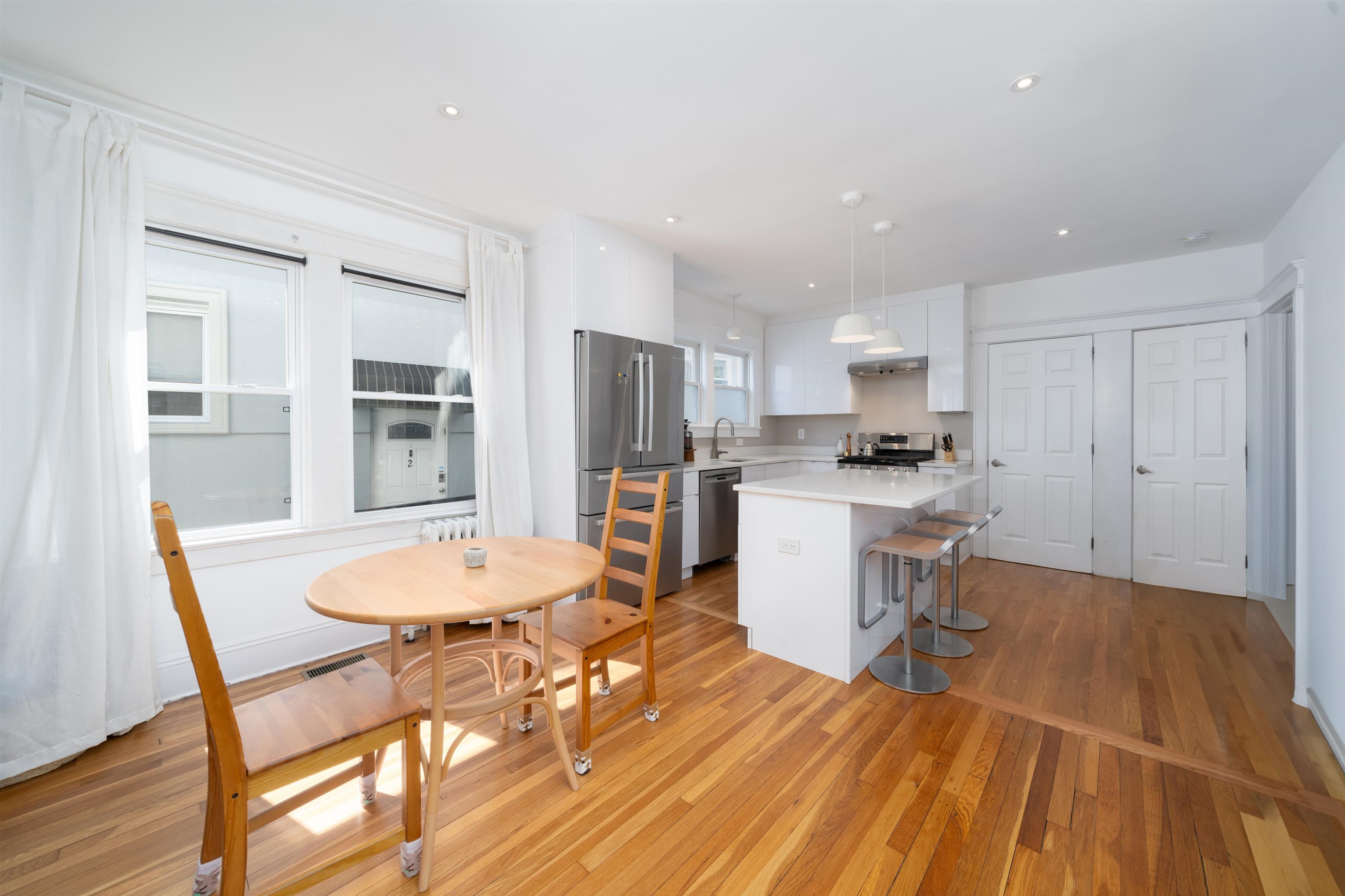358-360 UNDERCLIFF AVE