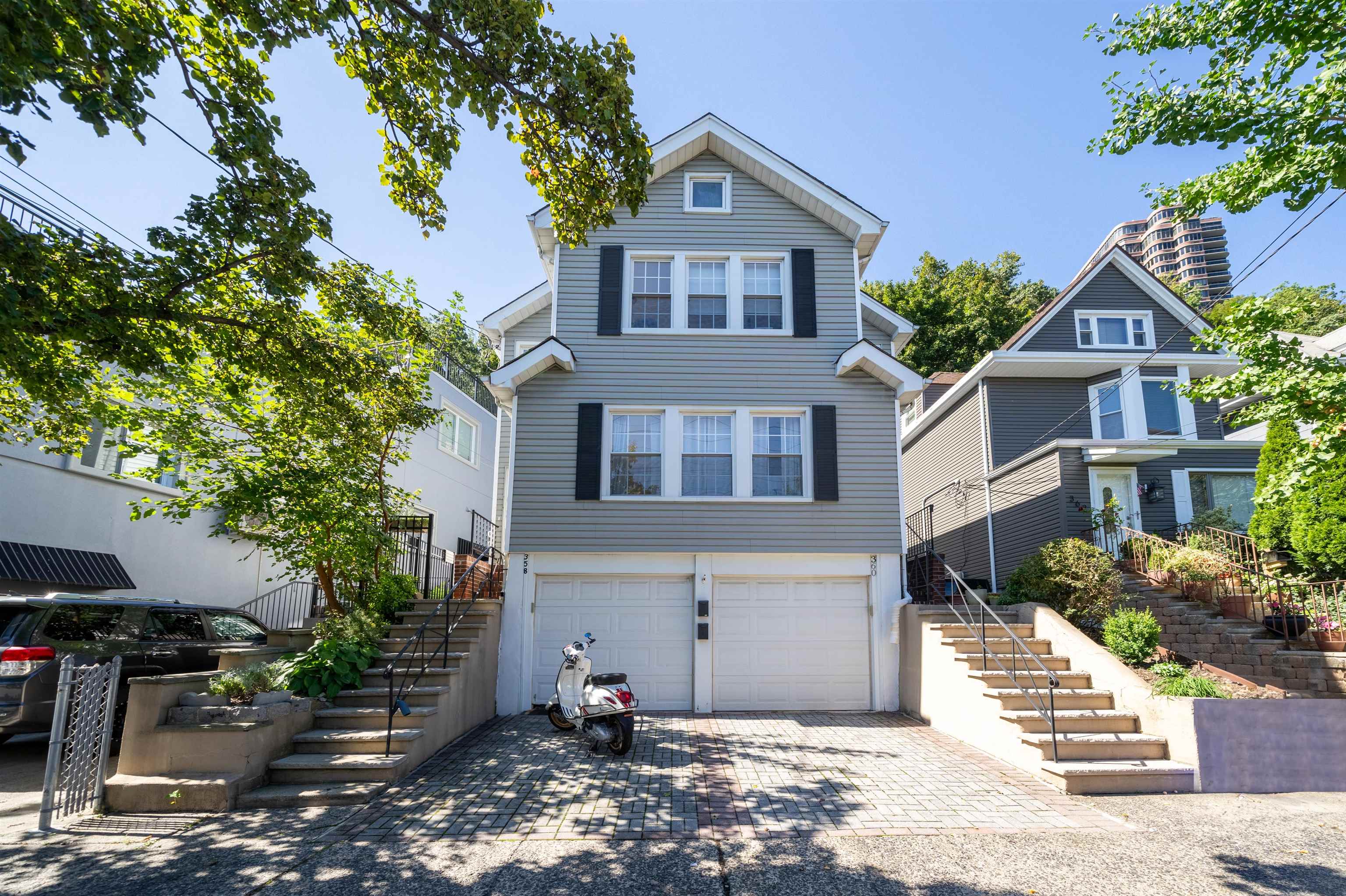 358-360 UNDERCLIFF AVE