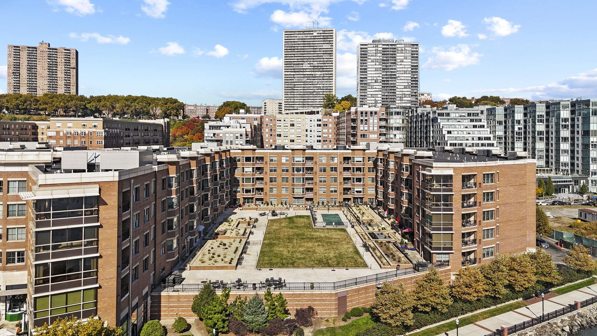 20 AVENUE AT PORT IMPERIAL Unit: 223