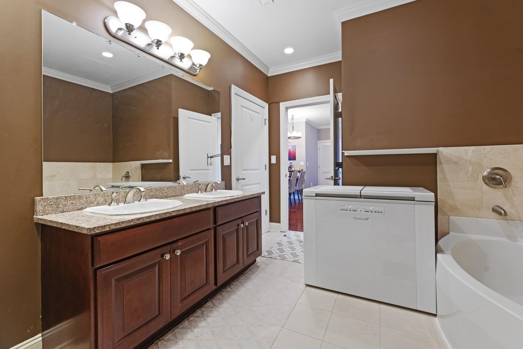 20 AVENUE AT PORT IMPERIAL Unit: 223