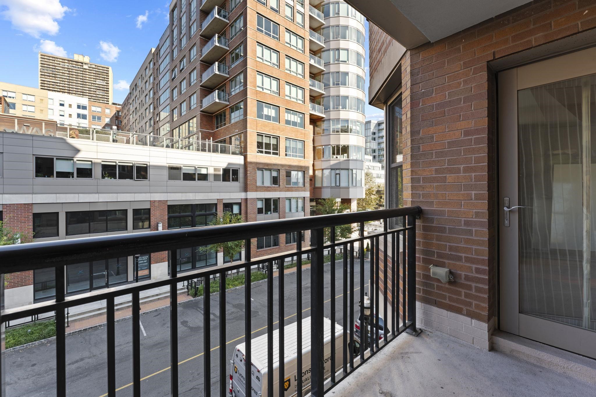 20 AVENUE AT PORT IMPERIAL Unit: 223