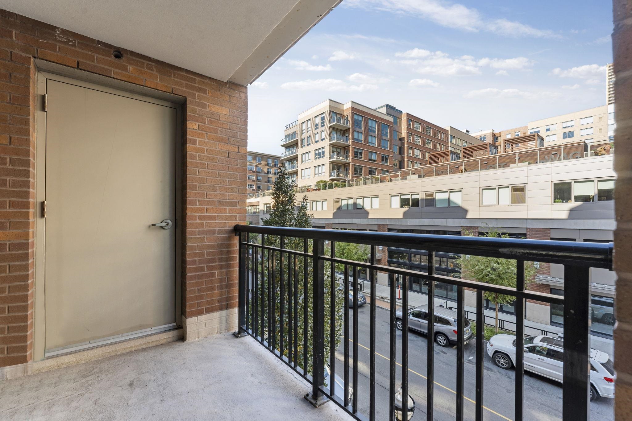 20 AVENUE AT PORT IMPERIAL Unit: 223