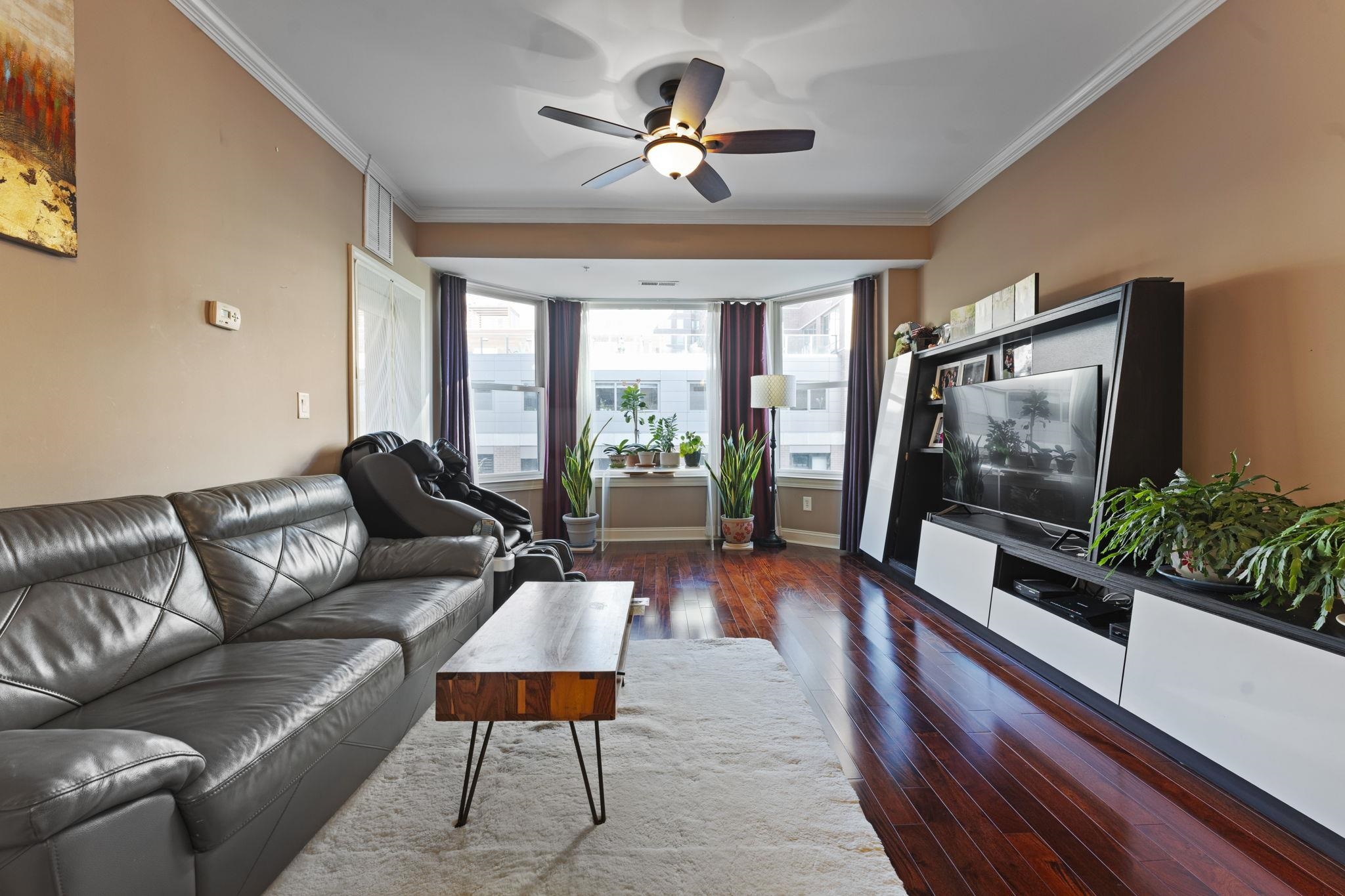 20 AVENUE AT PORT IMPERIAL Unit: 223
