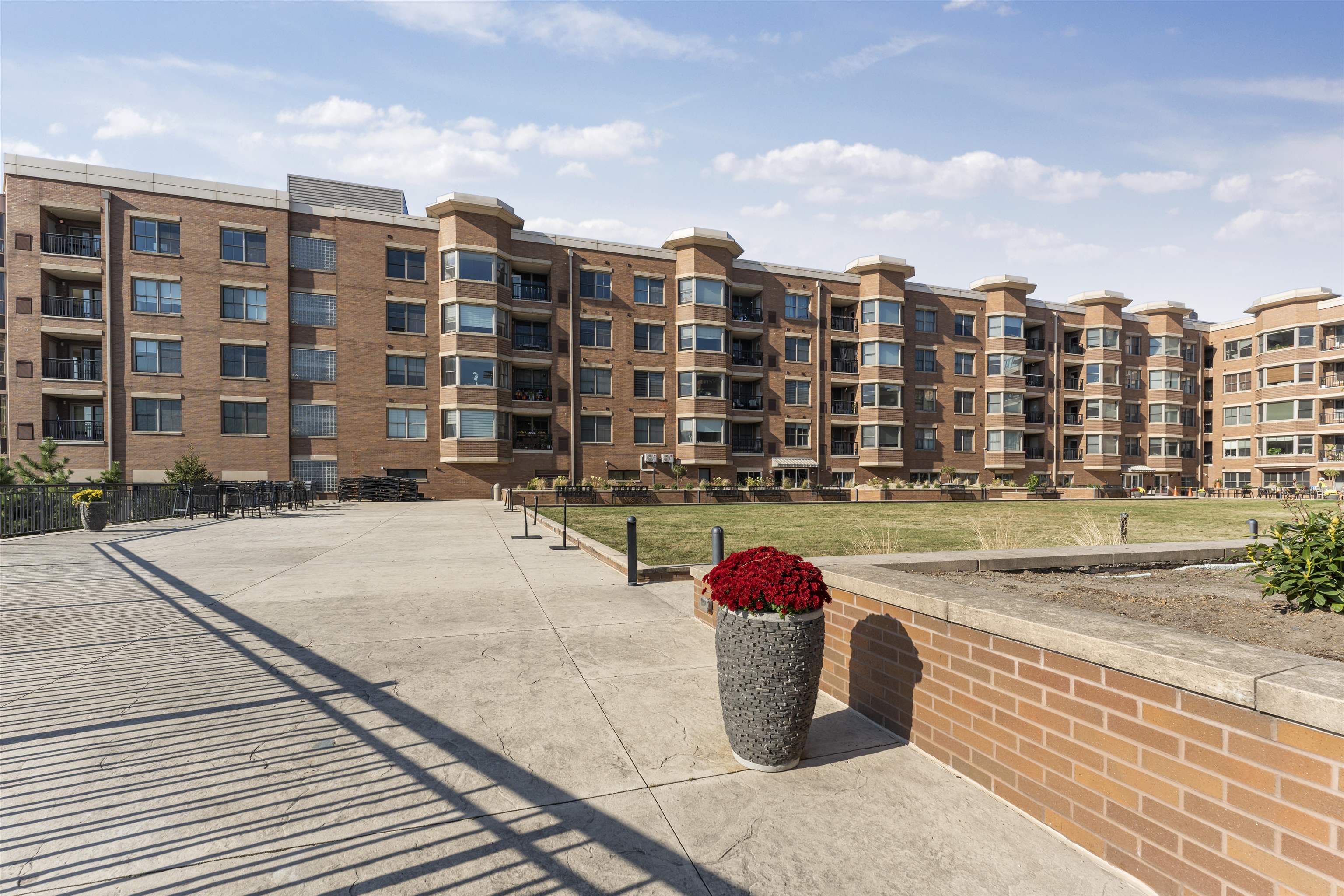 20 AVENUE AT PORT IMPERIAL Unit: 223